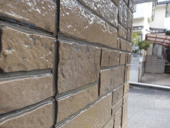 広島市安佐北区口田南M様邸 クリヤー塗装で艶が戻った意匠性サイディング（近景）