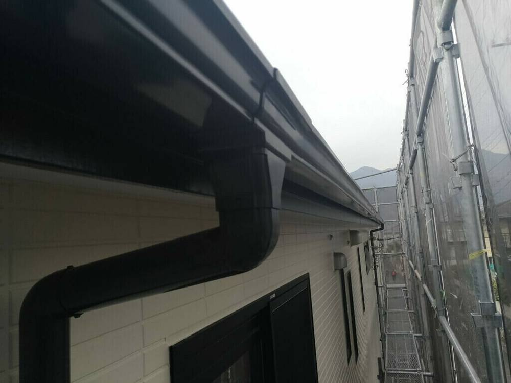 広島市安佐北区落合S様邸 ムラなく仕上がった雨樋