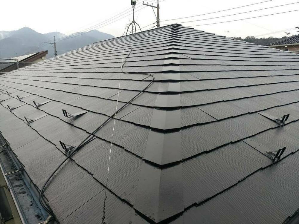広島市安佐北区落合S様邸 タスペーサーを設置して塗装が完了した屋根