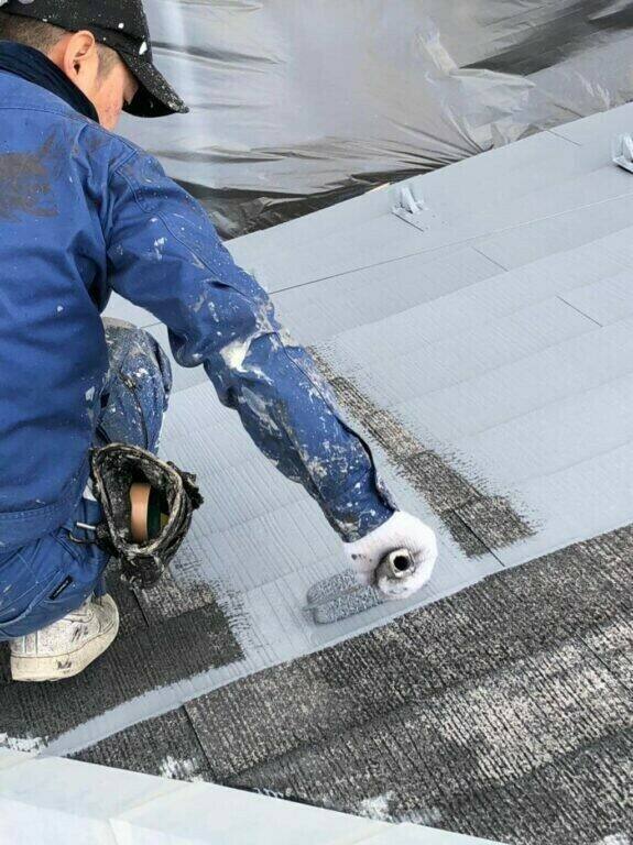 広島市安佐北区落合S様邸 スレート屋根への遮熱下塗り
