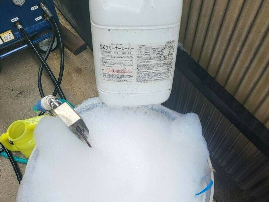広島市安佐南区伴南K様邸 バイオ洗浄用の洗剤の準備