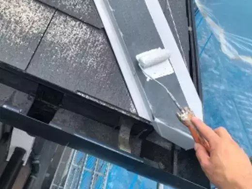 広島市安佐南区西原M様邸 屋根板金への錆止め塗装