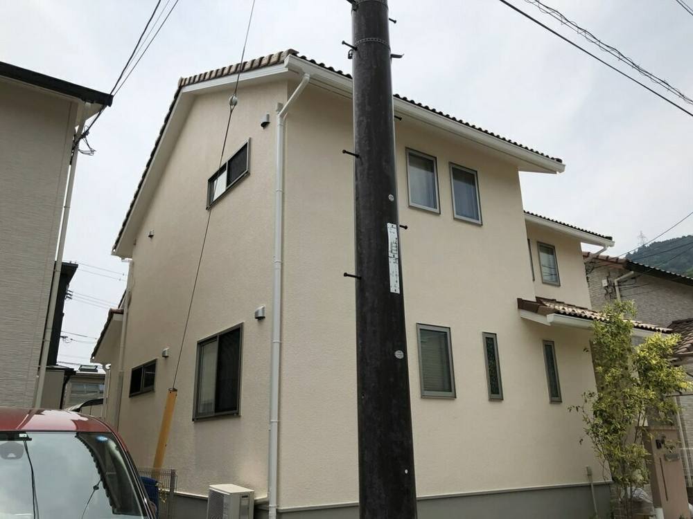 広島市安佐南区伴南N様邸 塗装完了後の側面外観