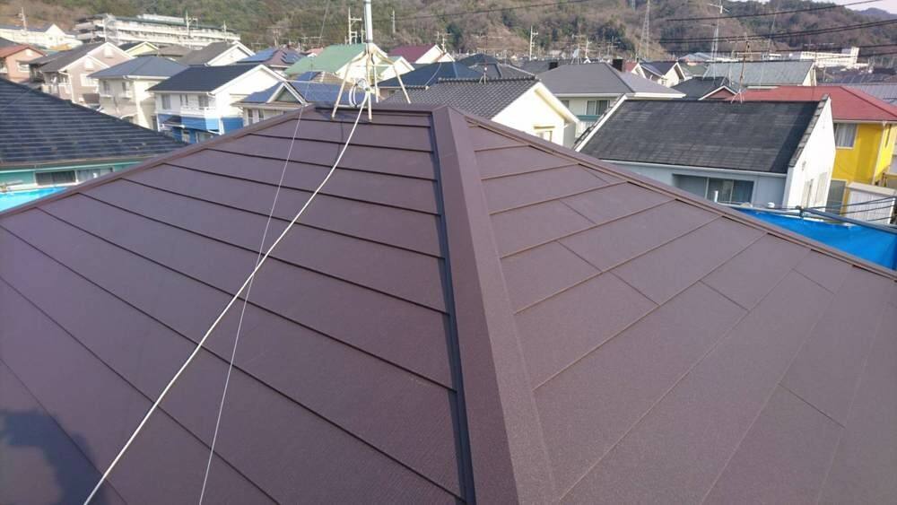廿日市市四季が丘M様邸 スーパーガルテクトで葺き替えた2階の屋根