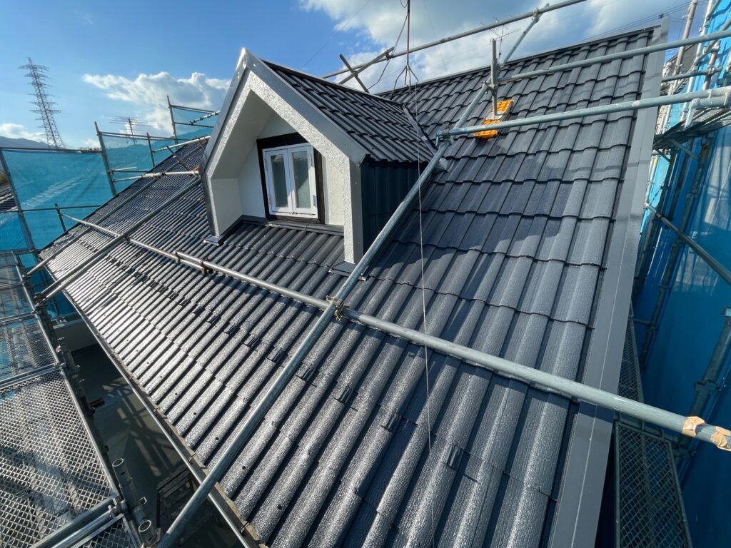 廿日市市M様邸 塗装完了後の屋根全体