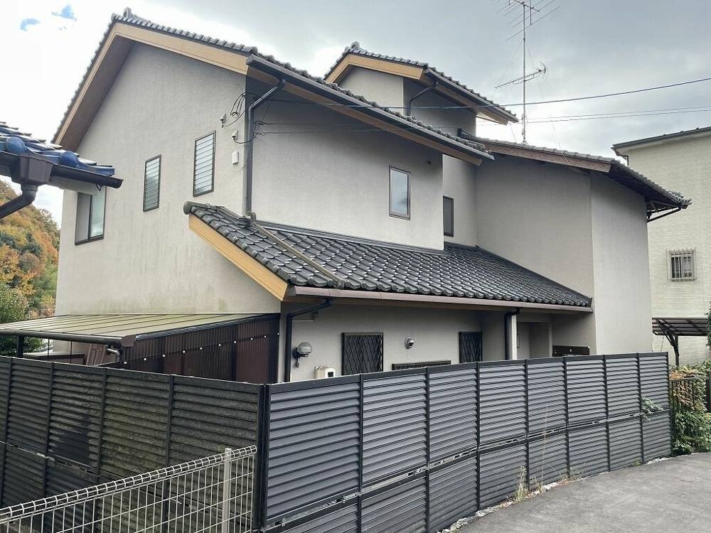 廿日市市平良N様邸 外壁塗装工事前の外観全体