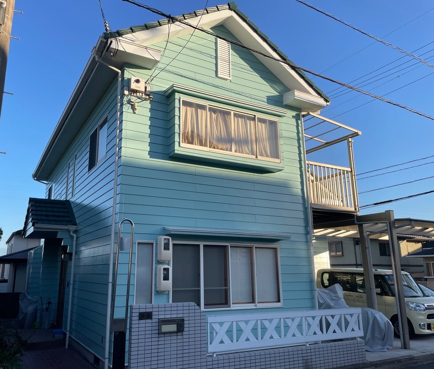廿日市市 N様邸 外壁・屋根塗装と浴室まわり外壁張り替えの施工後外観