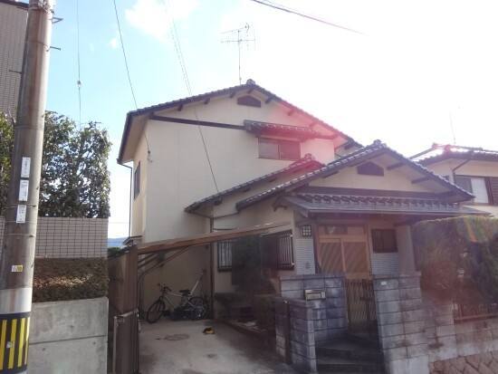 廿日市市対厳山S様邸 雨樋交換・外壁塗装前の外観全体