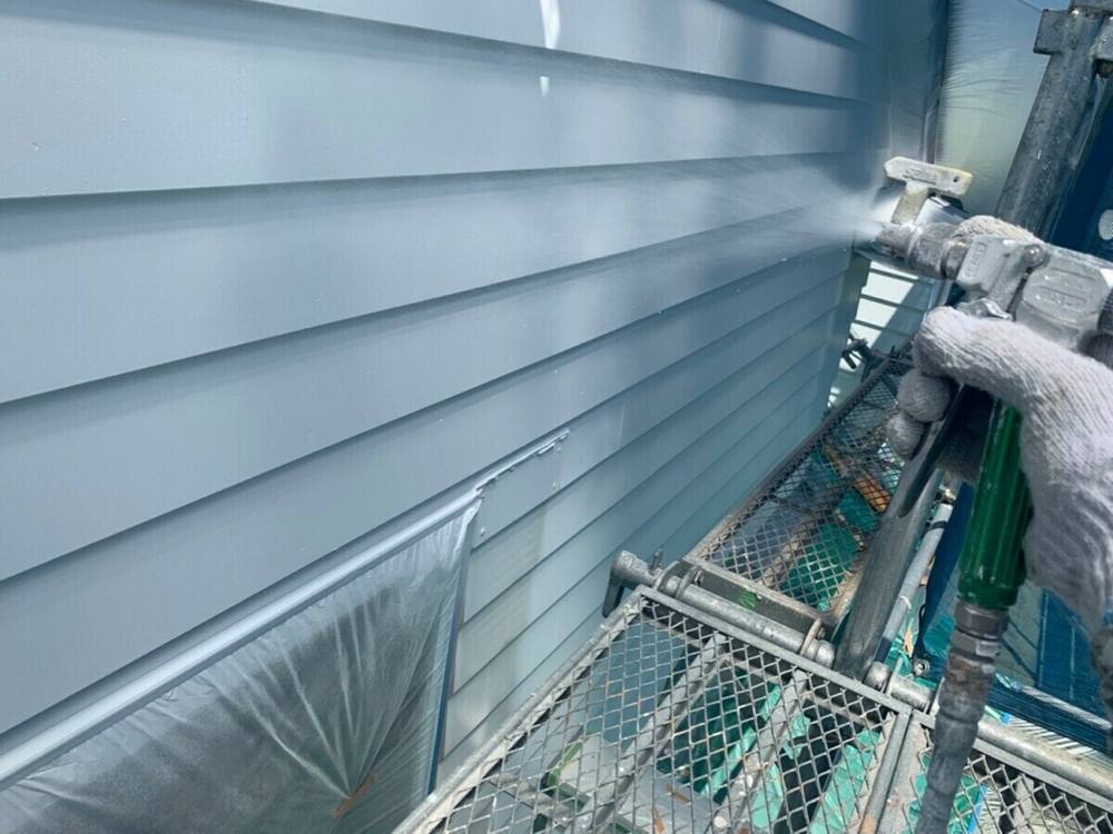 廿日市市宮島口西S様邸 スプレーガンによる外壁の塗装