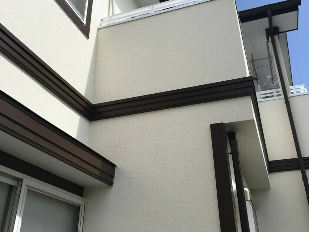 廿日市市陽光台T様邸 ガイナ塗装後のマットな外壁の近景