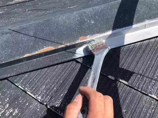 廿日市市友田T様邸 屋根の棟板金への錆止め塗装
