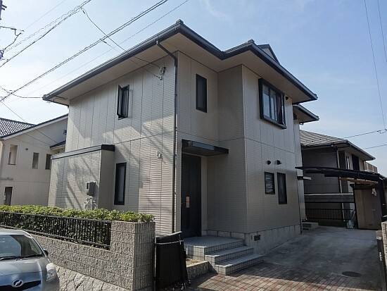 廿日市市宮島口東Y様邸 外壁塗装・コーキング打ち替え後の外観全体